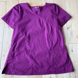 Woman’s medium scrub top
